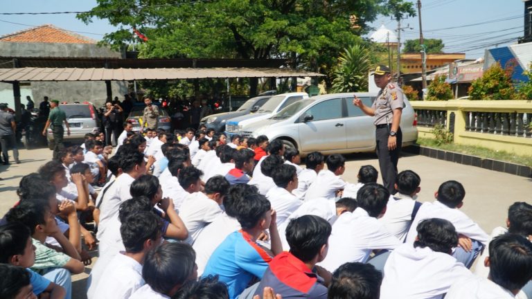 Hendak persiapan tawuran sebanyak 98 murid