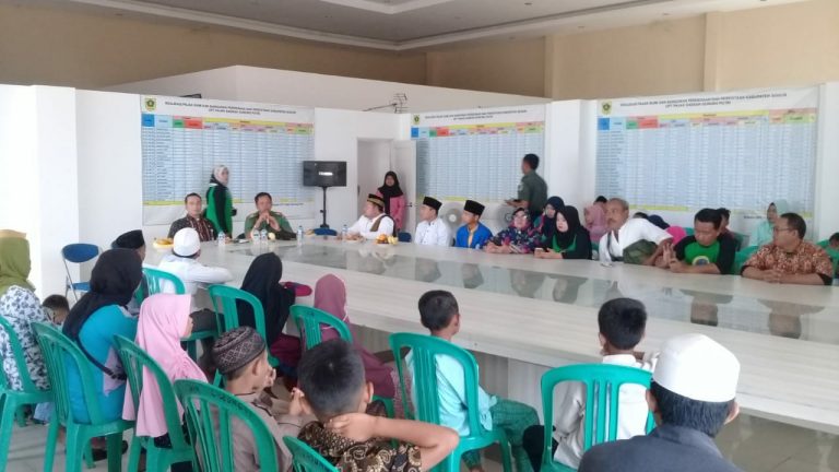 Memperingati 10 Muharram 1440 Hijriyah UPTPD Gunungputri Berbagi Dengan 70 Anak Yatim1