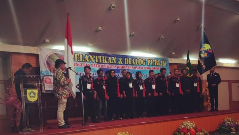 Ketua Umum DPP IWO Jhodi Yudono, Lantik Pengurus Ikatan Wartawan Online (IWO) Bogor Raya