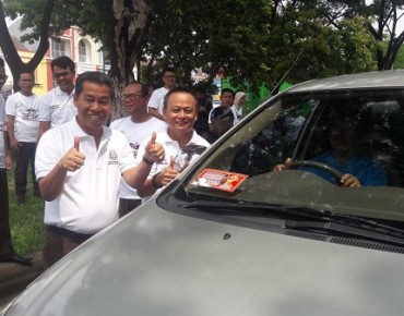 KEJARI CIKARANG BAGI KAN STIKER