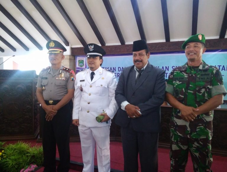 Wijiati selaku Kades Kemiri Kec.Kepanjen Kab.Malang bersama FORKOMPIMDA