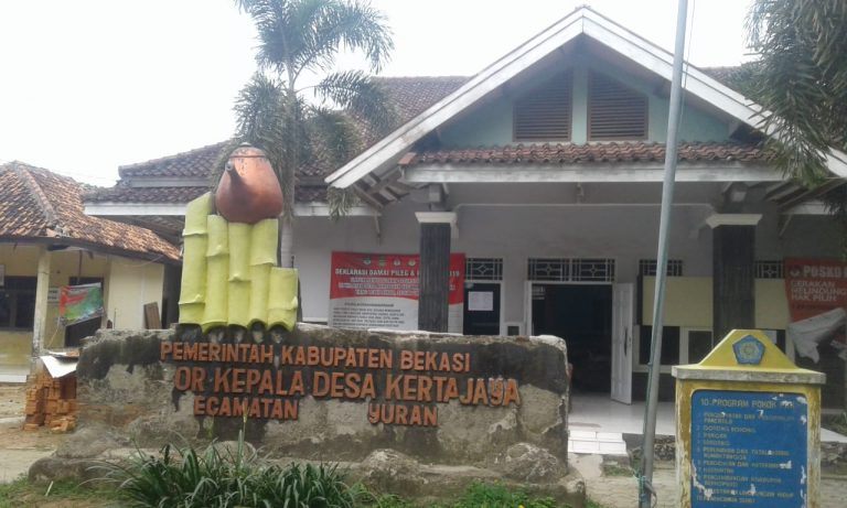 IRONIS KANTOR DESA KERTAJAYA CURI LISTRIK NEGARA1