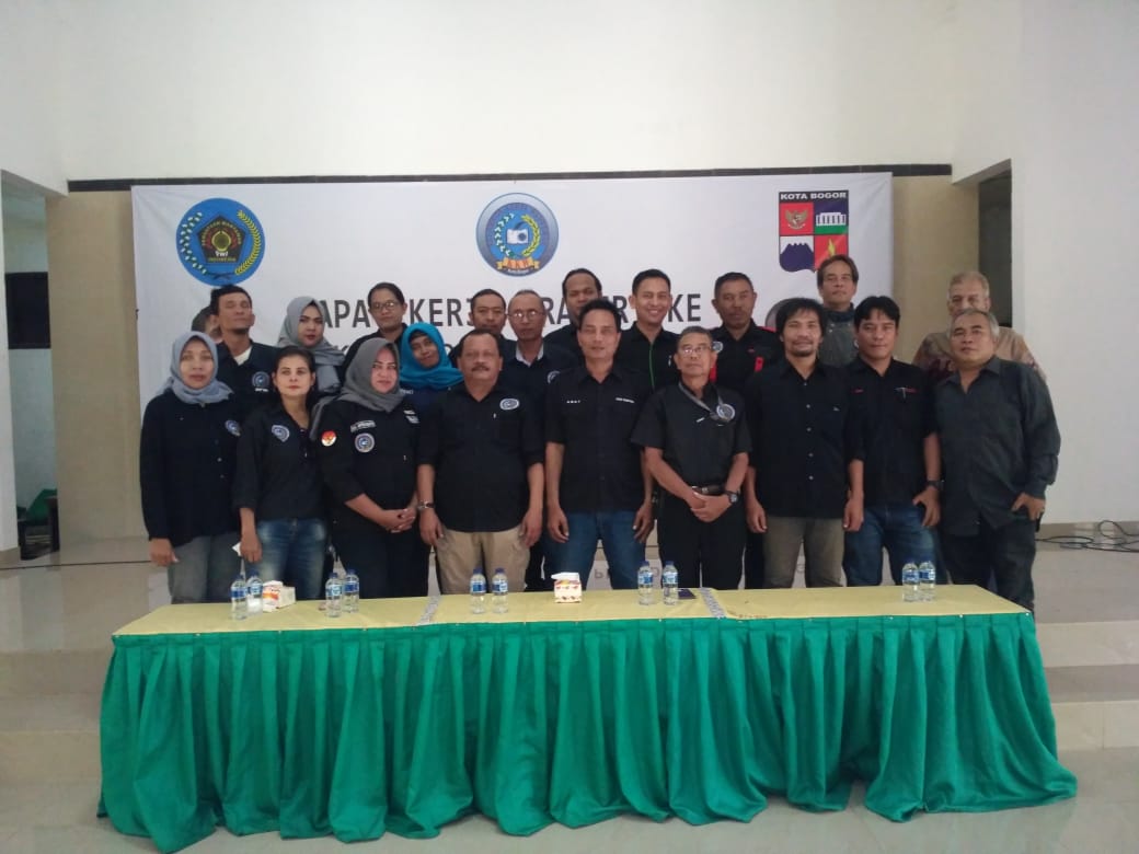 RAPAT KERJA(RAKER) KELOMPOK KERJA WARTAWAN