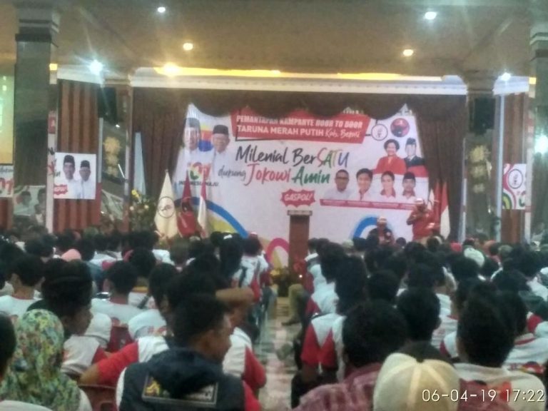Kampanye Door To Door Kedua, Ribuan Milenial Kabupaten Bekasi Diminta Gencar Sosialisasikan Program 3 Kartu Jokowi1