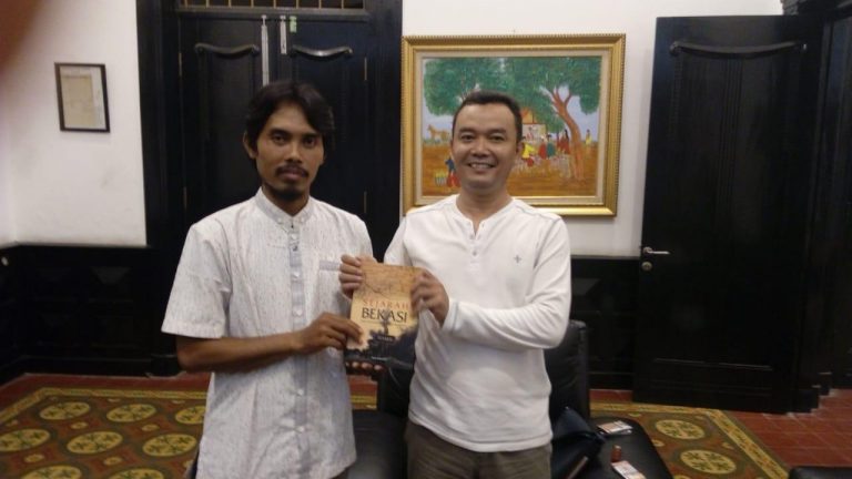 Promosikan Buku Sejarah Bekasi,Poesaka Noesantara Gandeng Komunitas Sejarawan