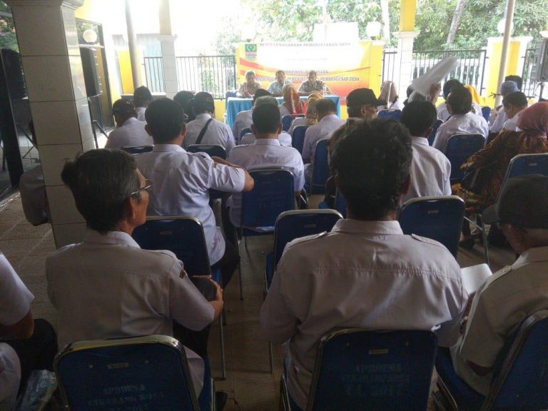 Babinkamtibmas Mengikuti Minggon Rutin Desa Cikarang Kota