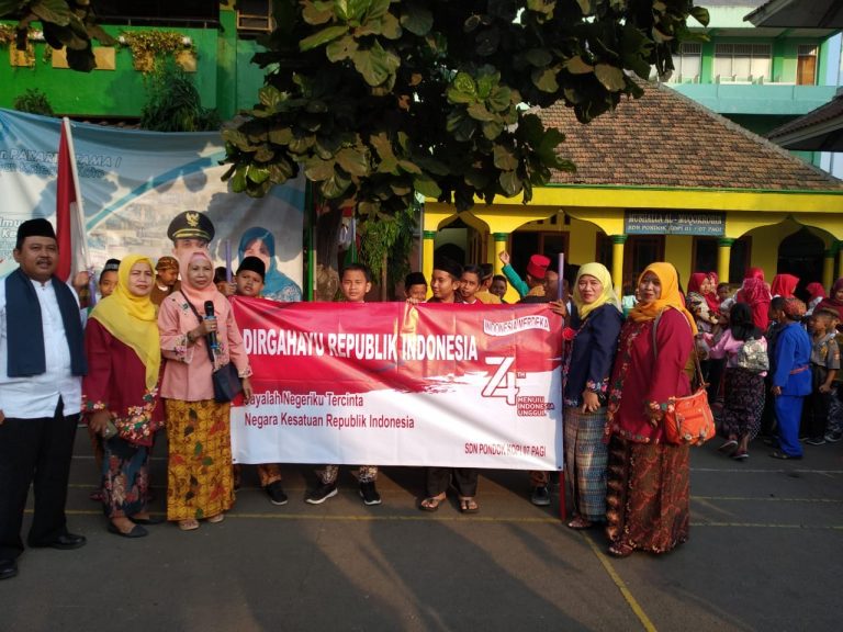 Dalam Merayakan Hari Kemerdekaan RI 2019, SDN Pondok Kopi 07 Menyelenggarakan Kegiatan Jalan Sehat1
