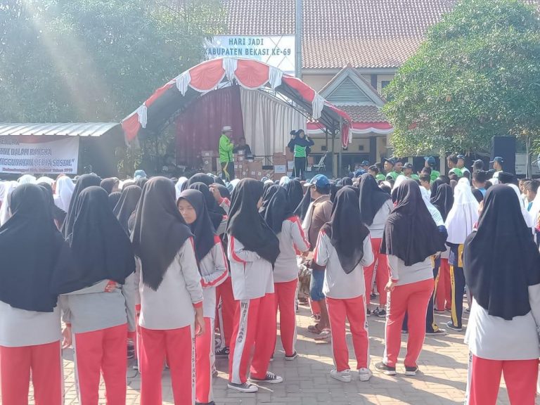 Lomba Gerak Jalan Kecamatan Karang Bahagia,Dalam Menyambut HUT RI 74