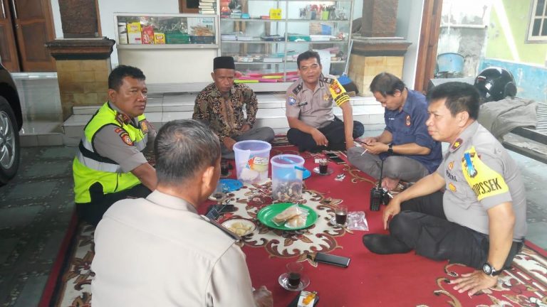 Kapolsek Cikarang Laksanakan DDS Ke Warga Desa Wangun Harja