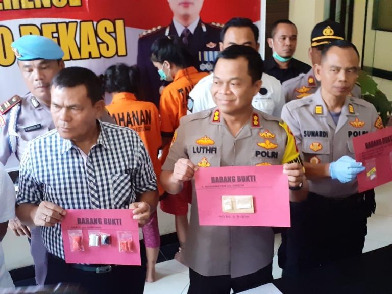 Polres Metro Bekasi Ringkus DH Pengedar Barang Haram Jenis Sabu