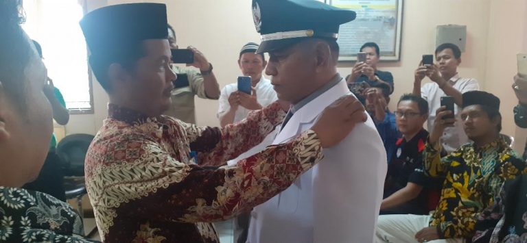 Camat Karang Bahagia,KARNADI Lantik Pj Kepala Desa Karang Rahayu