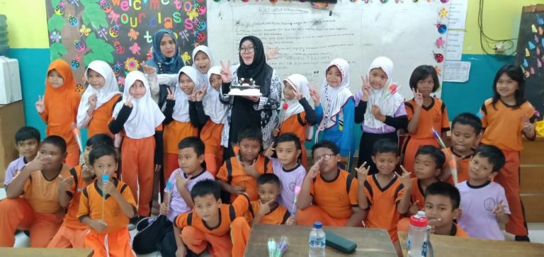 SDN Duren Sawit 06 Peringati HUT PGRI ke-74 dan Hari Guru Nasional 2019