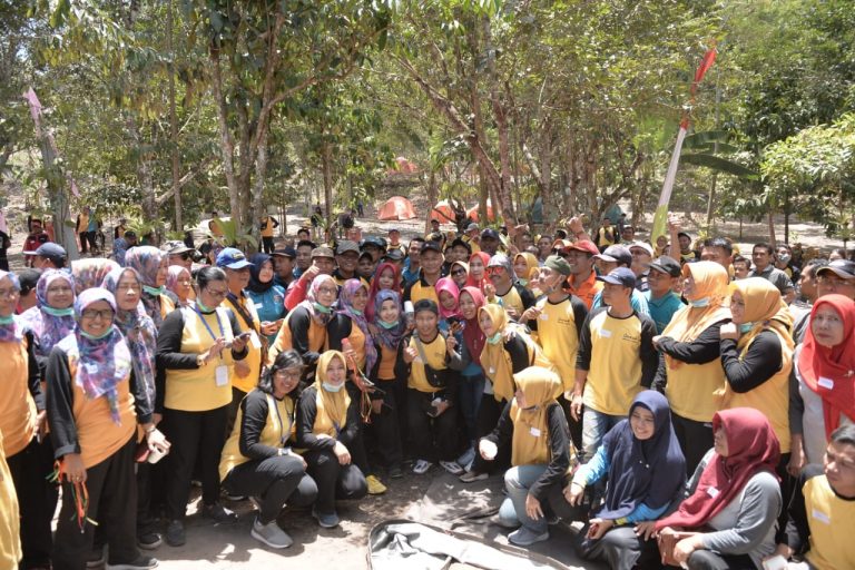 WUJUDKAN SEMANGAT KEKELUARGAAN