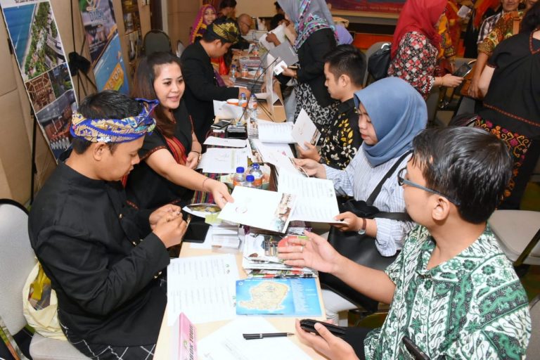 Para Buyer & Seller Mulai Jatuh Hati Pesona 2
