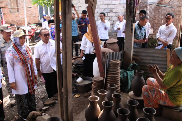 Pemprov NTB Perhatikan Pembangunan Desa di Lingkar Bandara BIZAM2
