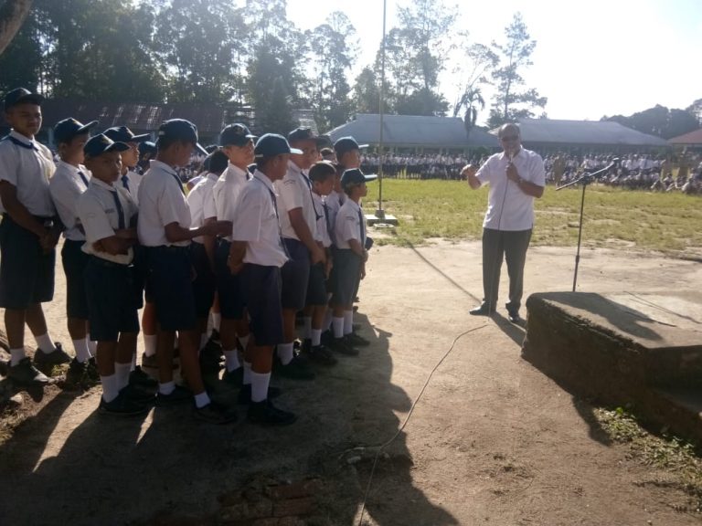 Anggota DPRD Provinsi Sumatra Utara Komisi B Kunjungi Sekolah SMP N 1 Pollung 1