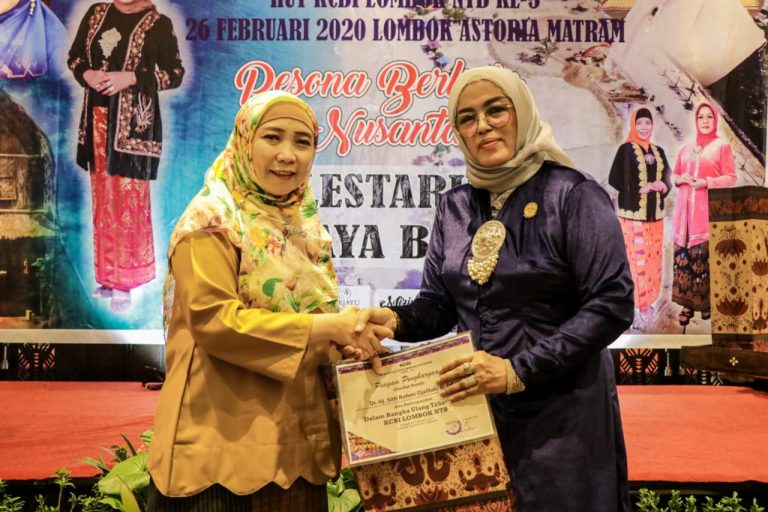 Berkain, Cara Mencintai Budaya Bangsa
