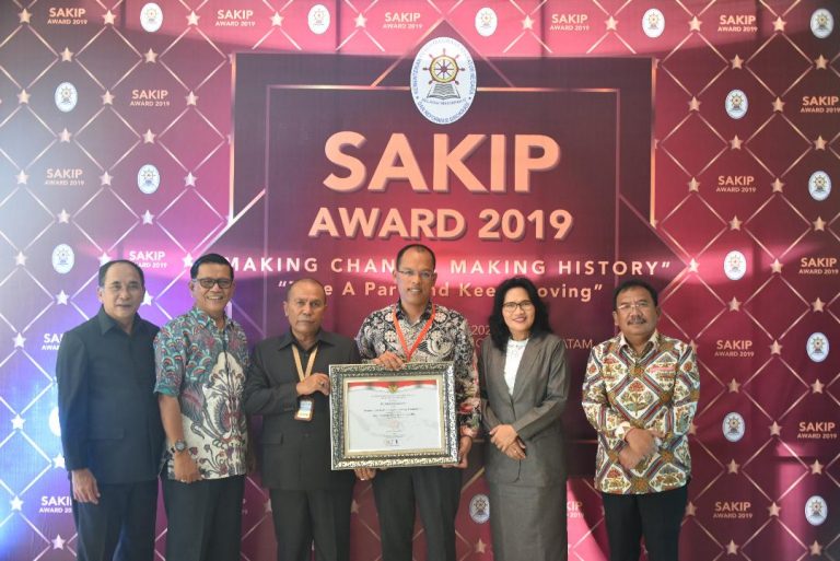 Bupati Humbahas Dosmar Banjarnahor SE