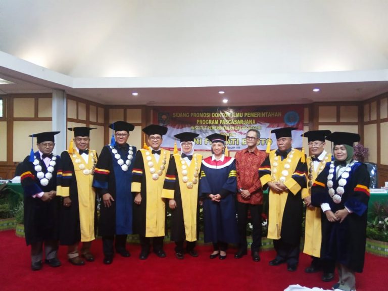Ibu Dr.MANI FESTATI BROTO 1