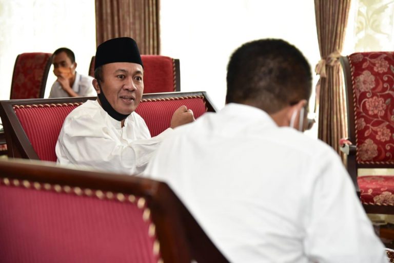 Kepada Gubernur, Bupati Sampaikan Penanganan Covid-19 di Lombok Barat 1