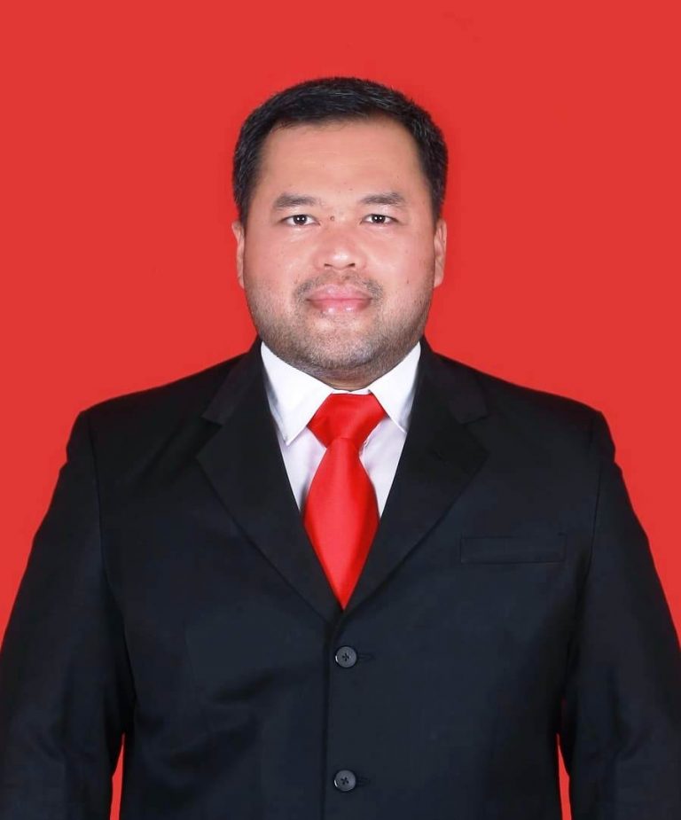 Dr. Sinaga