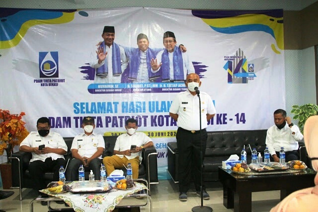Kantor PDAM Tirta Patriot Adakan Milad Ke 14