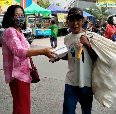 Mensyukuri kelulusan siswa-siswinya