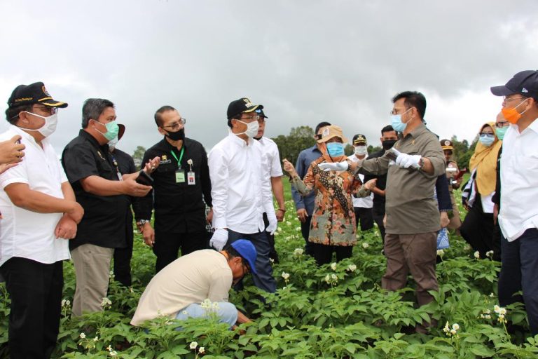 Menteri Pertanian RI Kunker ke Humbang Hasundutan