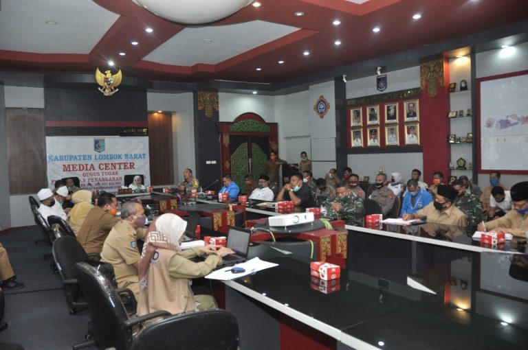 Menuju Transisi New Normal, Lombok Barat Tetap Terapkan Protokol Kesehatan Di Area Publik 3