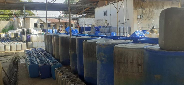Gudang Tempat Pembuatan Air Accu