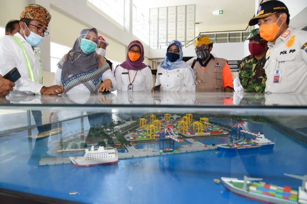 Wajib Masker, Wagub Pantau Pelabuhan Lembar 2
