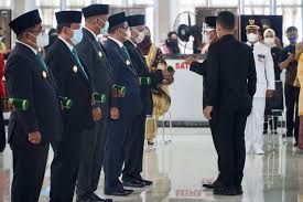Gubsu Edy Rahmayadi Serahkan SK Plt.