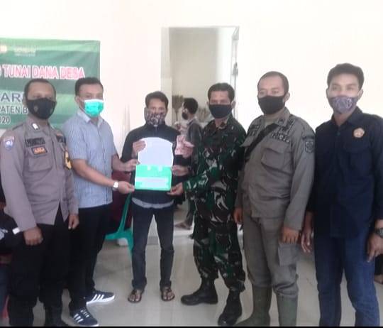 Kades Malasari Salurkan BLT Untuk Warga