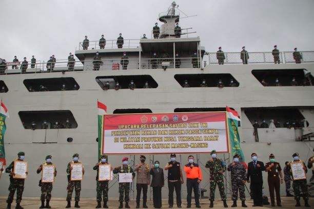1. 000 Pasukan Zeni Satgas Rehab Rekon RTG NTB 1