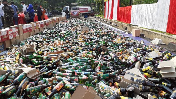 Jelang Ramadhan 10.195 Botol Miras 1