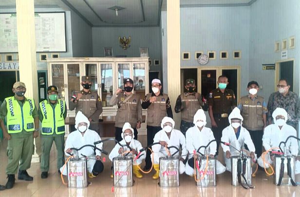 Kades Cisarua Bersama Jajaran Laksanakan 1