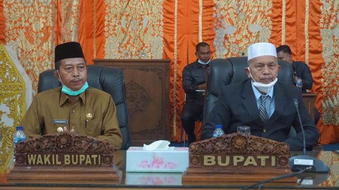 Bupati Hamsuardi 1