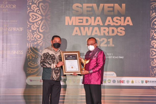 Gubernur NTB Raih Anugerah Best 2