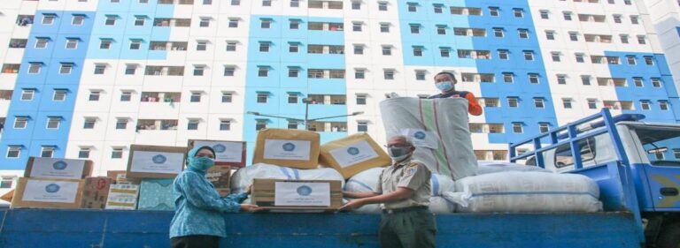 PKK DKI Jakarta Peduli Nakes Rusun Nagrak 1