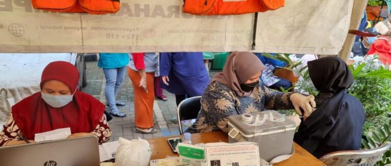 Vaksinasi COVID-19 Buat Warga Jakut Difokuskan Pada Sentra Vaksinasi 1