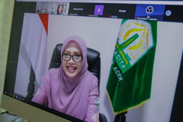 Bunda Niken Rangkul Anak Muda Desa 3
