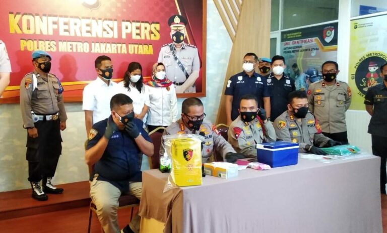 Polisi Ungkap Kasus Viral Vaksin Kosong, Tersangka Disangka Pidana Setahun 1