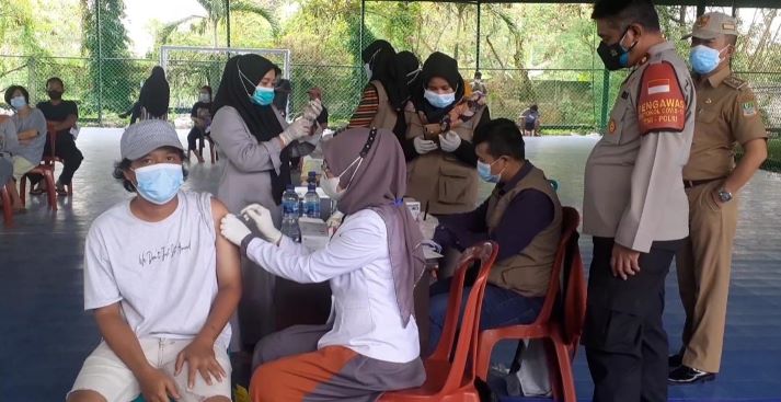 Polsek Cikarang Gelar Vaksinasi Merdeka di Tiga Lokasi 1