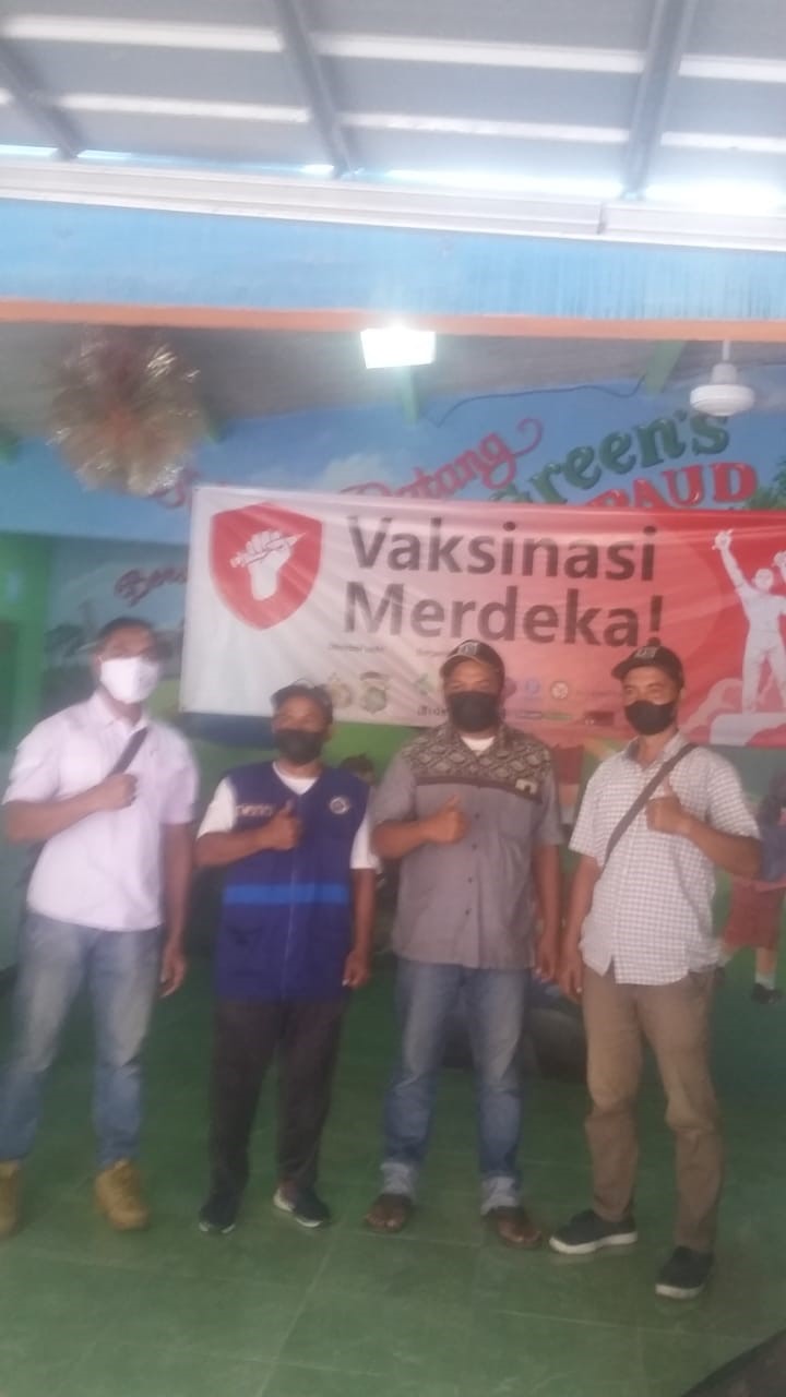 Vaksin Merdeka di RW01 Tugu Utara 1