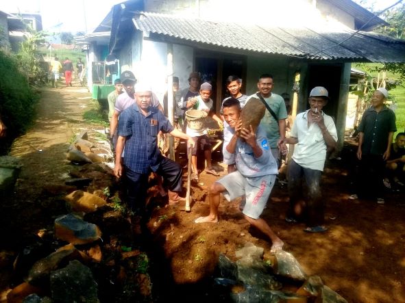H. Baster Tokoh Agama yang Perduli Pembangunan untuk Kepentingan Umum 3