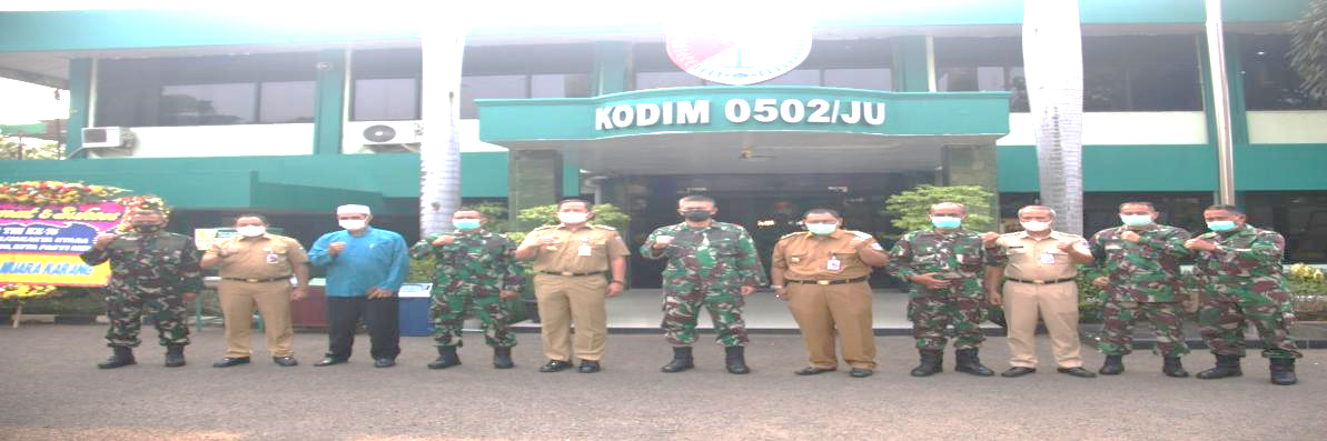 HUT TNI Ke-76, Pemkot Jakut Sambangi Markas Kodim 0502 1