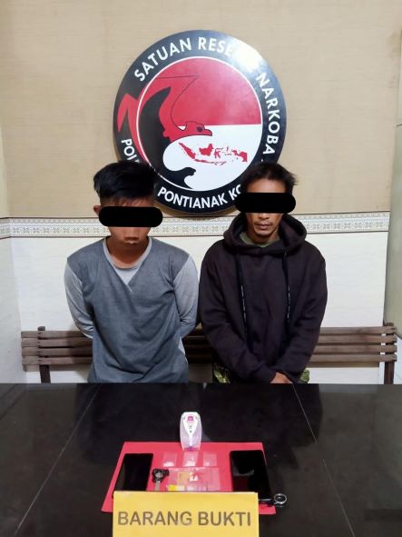 Satuan Reserse Narkoba Polresta Pontianak Amankan 2 Pemuda Membawa Narkoba 1