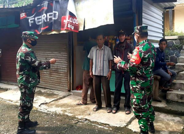 Jajaran Koramil 0621-17 Nanggung Masih Temukan Pelanggar Prokes di Area Pasar 1