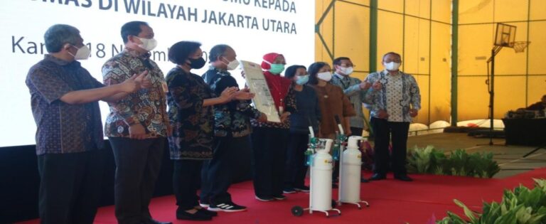 PT Indonesian Power Serahkan 2645 Tabung Oksigen Untuk RS di Jakut 1