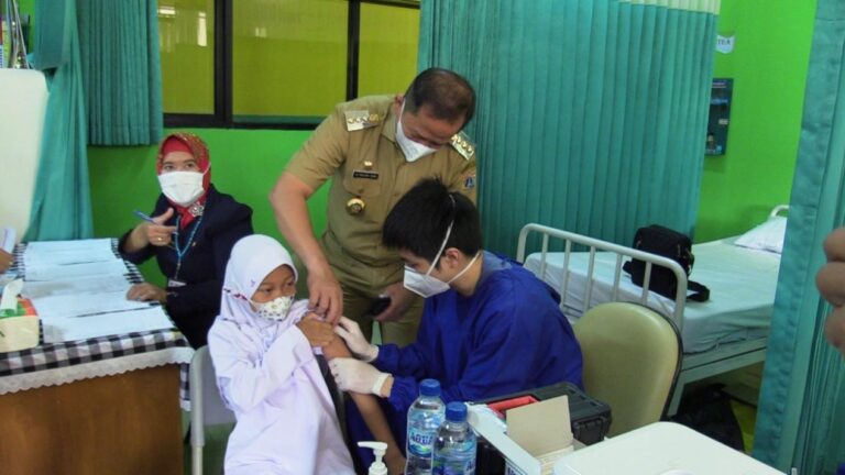 Orangtua Murid Sambut Baik Vaksinasi Covid-19 Bagi Anak 1